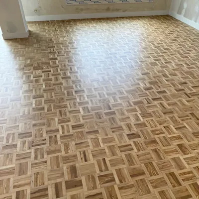 Suelo de parquet acuchillado